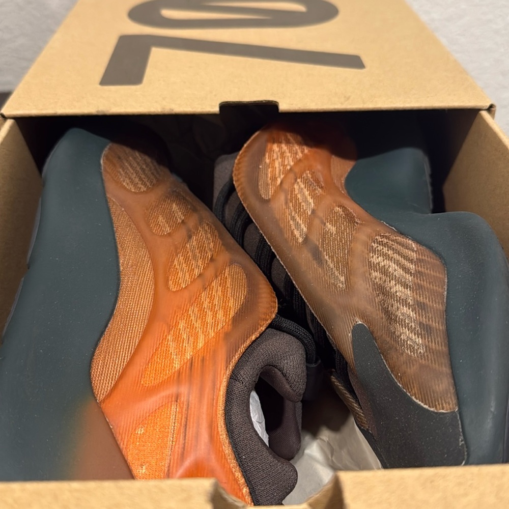 Yeezy 700, Men’s size 9.5, color copper fade, slightly used - Picture 2 of 5
